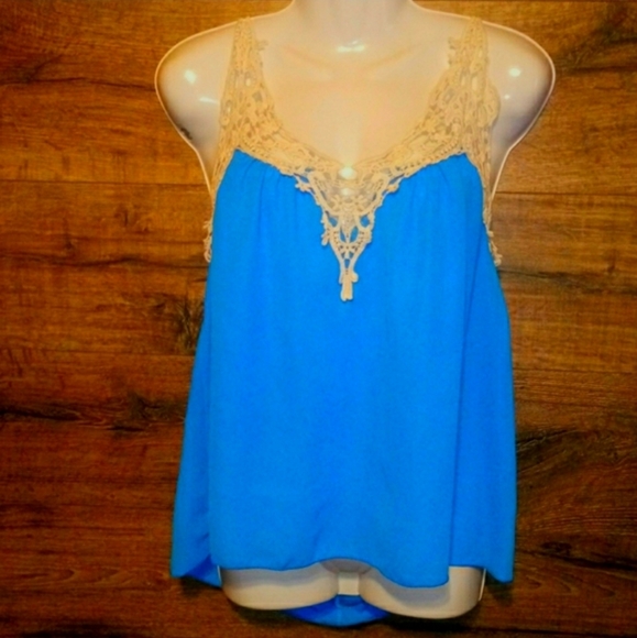 Stylebrook Top Size L Crochet High Low Racerback - Picture 3 of 9